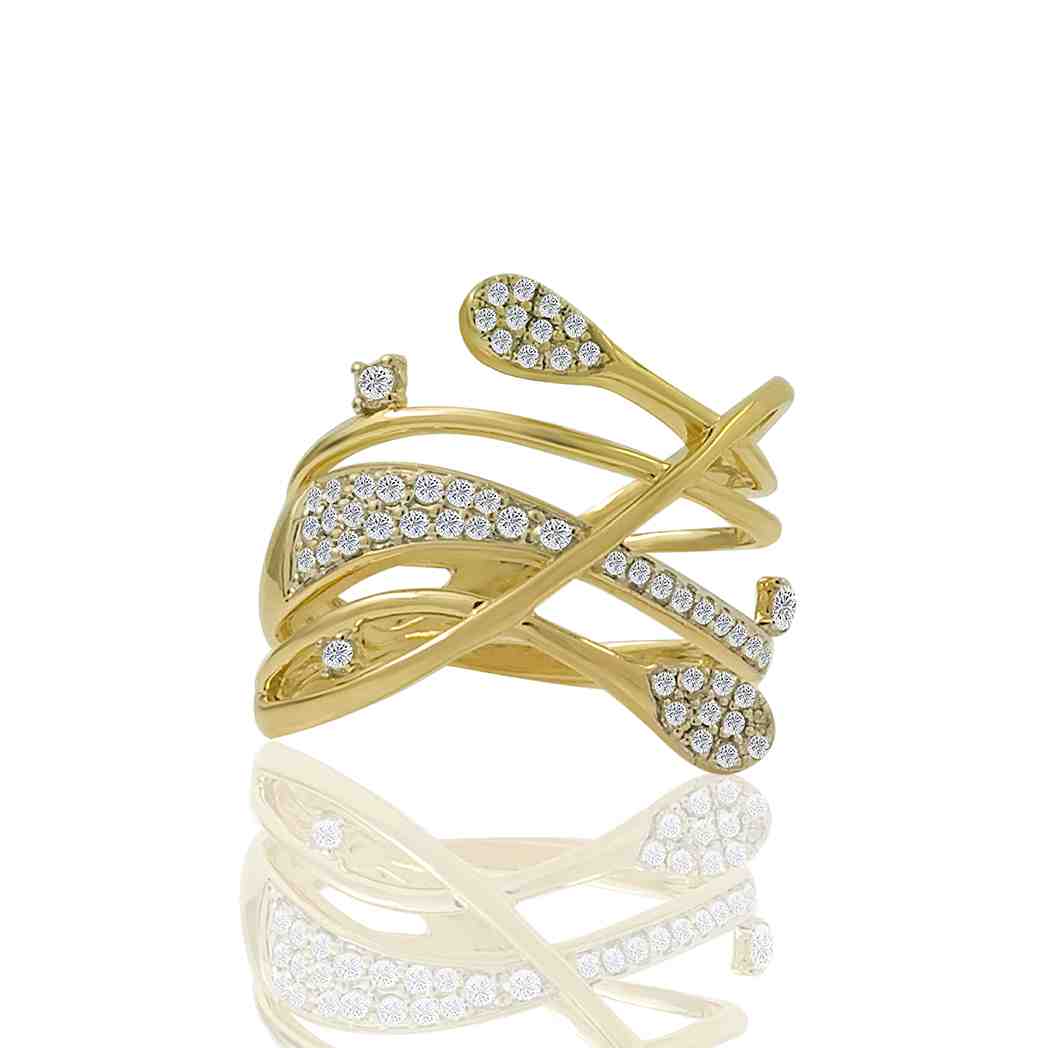 Diamond Studded Gold Ring LR11079A